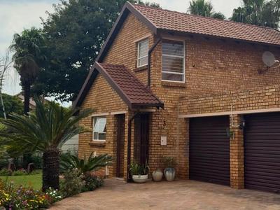 House For Sale in Pomona, Kempton Park