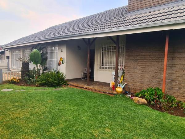 House For Sale in Cresslawn, Kempton Park
